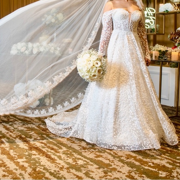 Mona Rosa wedding dress (Lebanese brand) size 4-6 used 1 great condition - Picture 3 of 4